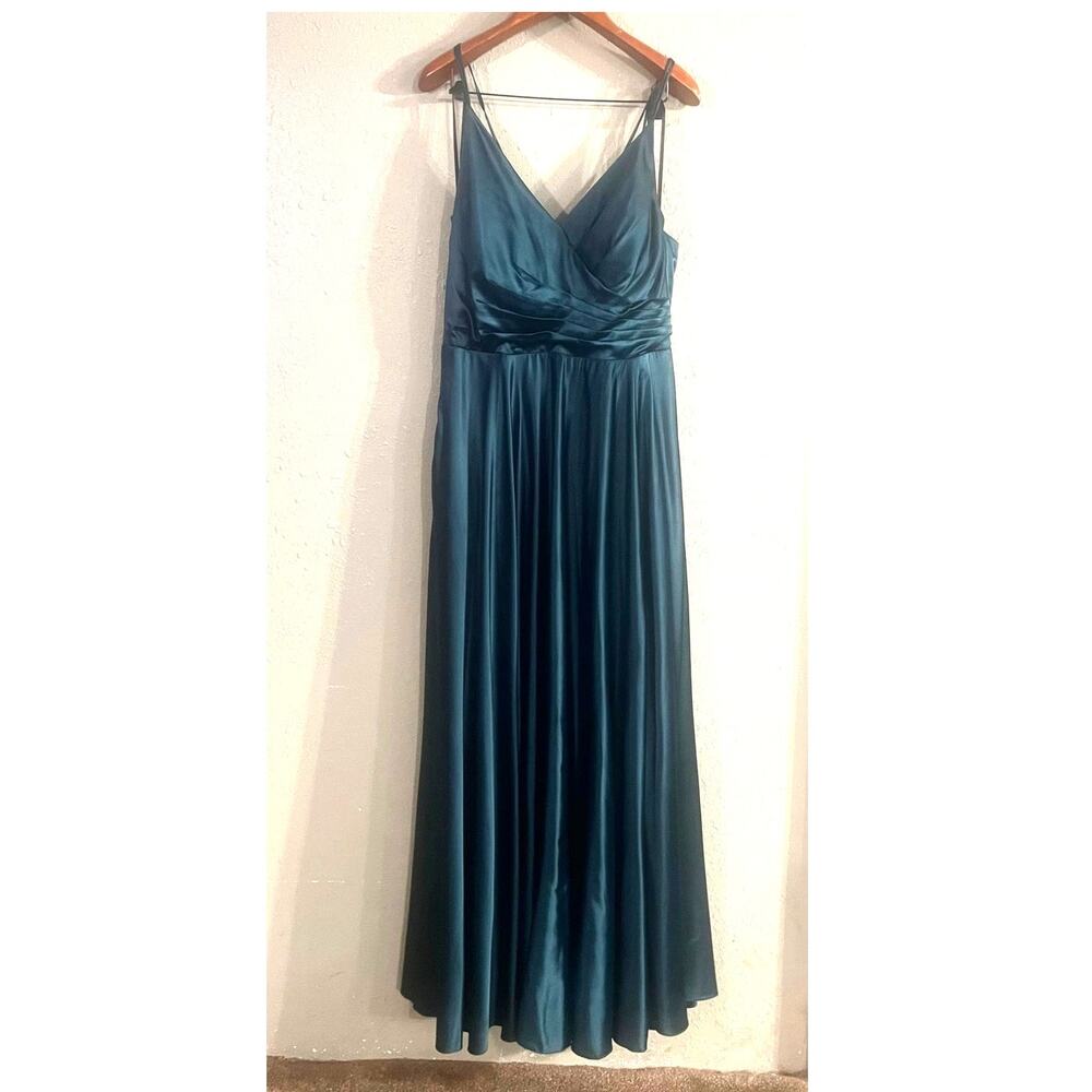 Fiesta Fashion Women's Emerald Green 2x Evening Gown Dress & Chiffon Wrap Maxi